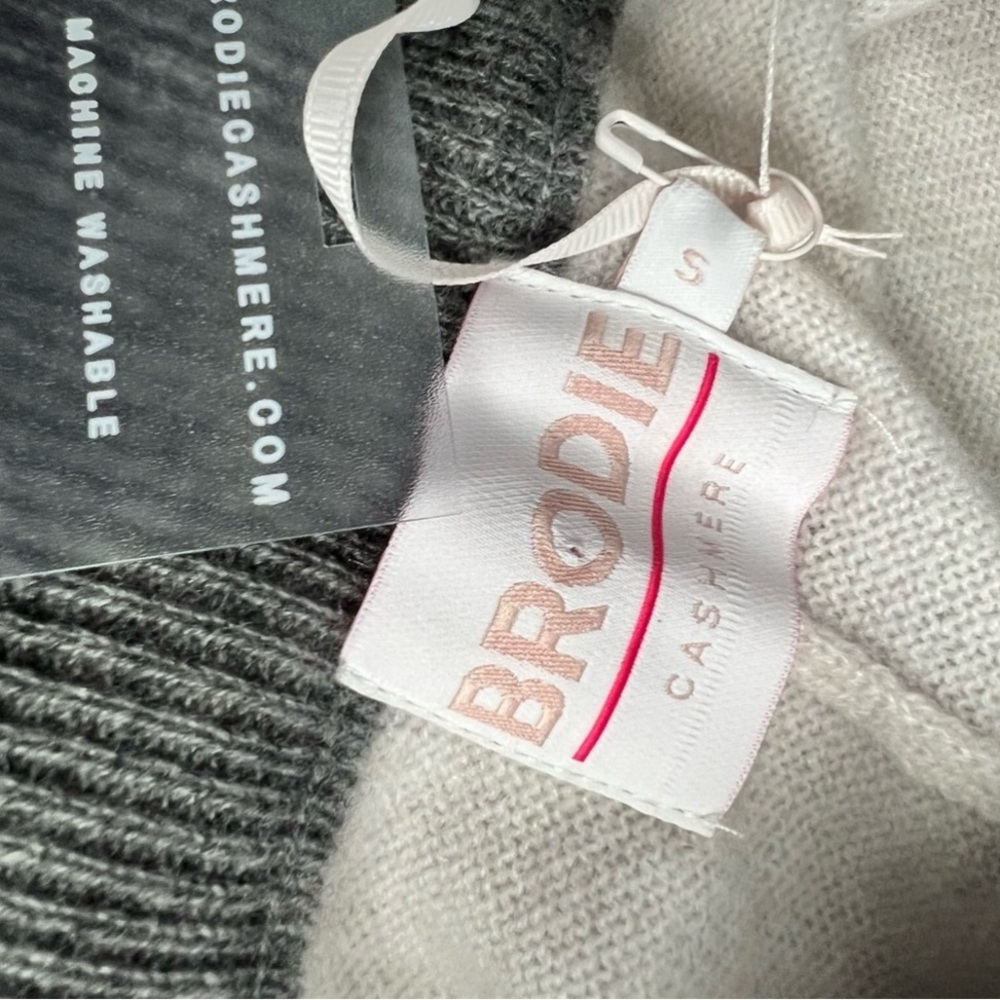 NWT BRODIE CASHMERE Splatter Foil Cashmere Joggers Silver White Pants Knit XS - Picture 9 of 13